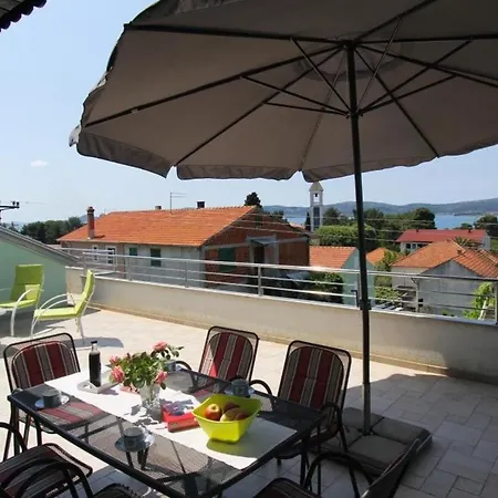 Vatrogasac- Two Bedroom With Balcony And Sea View * Sveti Filip i Jakov